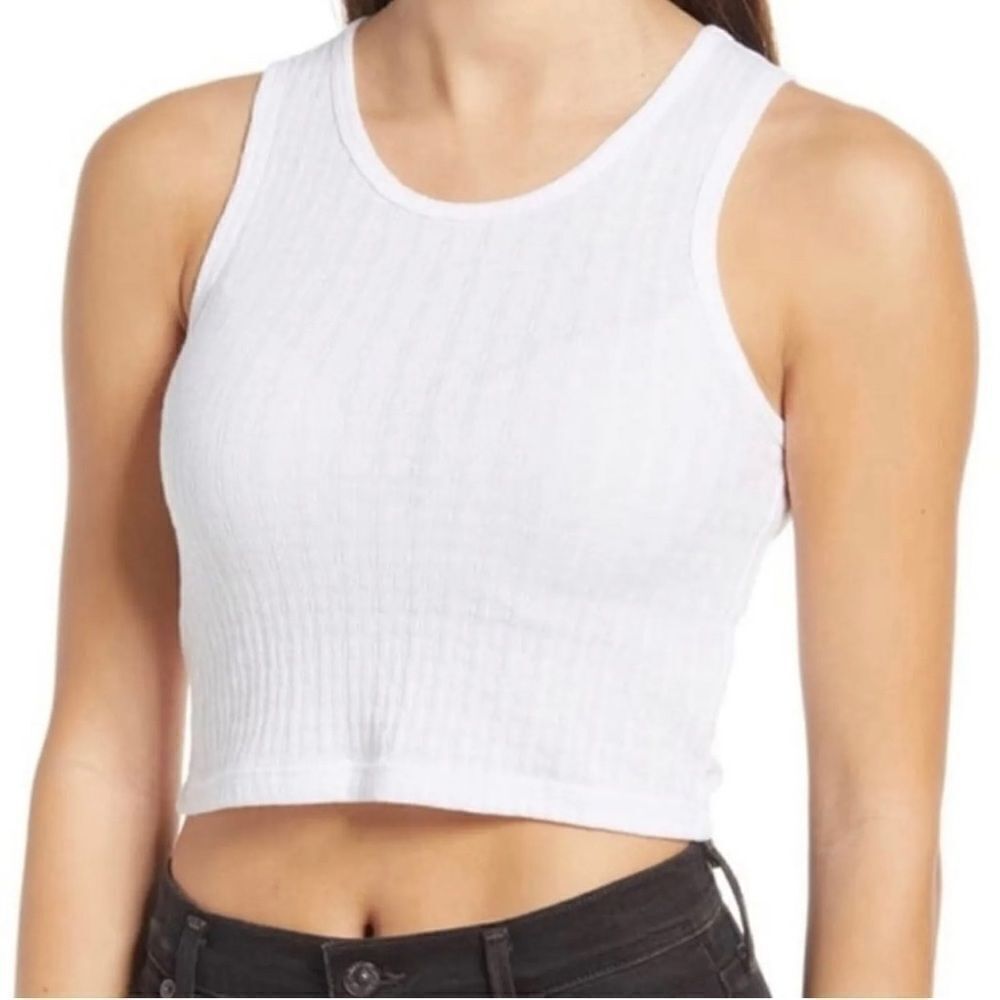 All in Favor Women’s White Ribbed Tank Top Size Medium